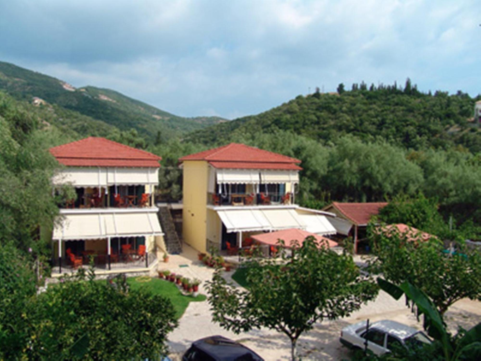 Natasa Studios Mikros Gialos Exterior photo